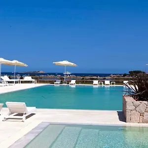 https://paradise-resort-spa.in-sardinia.net
